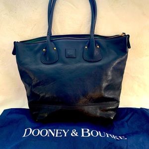 Dooney and Bourke Black Tote bag